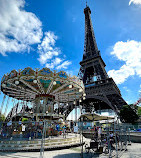 Karussell des Eiffelturms