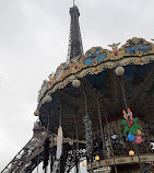 Le Carrousel de la Tour Eiffel
