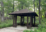 Fullersburg Woods Nature Education Center