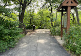 Fullersburg Woods Nature Education Center