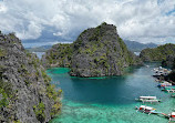 Kayangan Lake