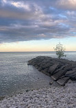 Trail to Scarborough Heights Waterfront