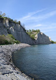 Trail to Scarborough Heights Waterfront