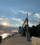 Brooklyn Bridge Park Pier 3 Plaza