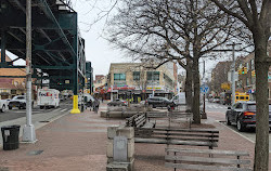 Woodside Memorial Plaza