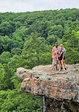 Pedestal Rocks & Kings Bluff Trailhead