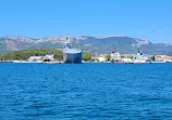 Visit the harbor of Toulon