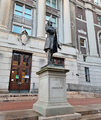 Hamilton-Statue