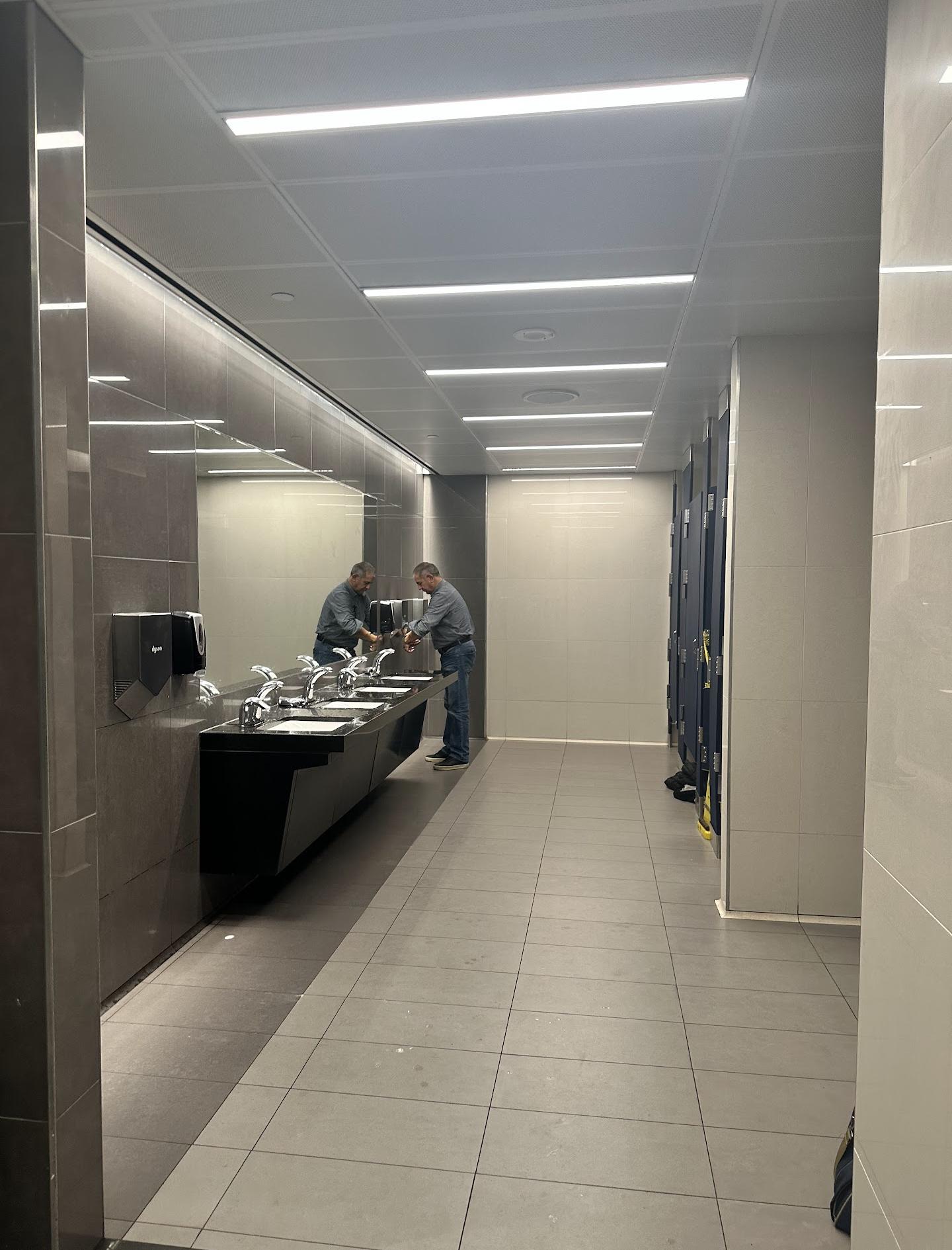 Where is Public Restrooms (Jersey City, United States) Reasons to Visit