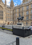 Statue of Oliver Cromwell