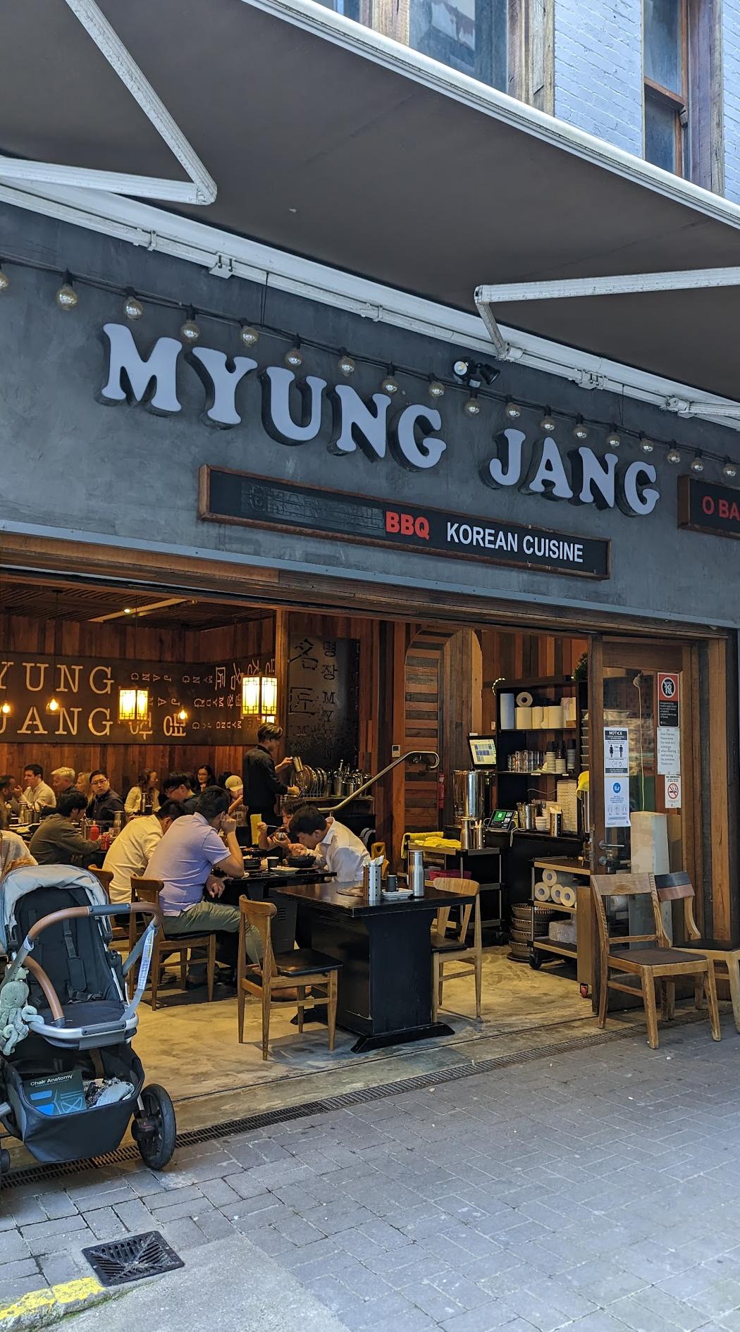 Restaurante Myung Jang y Obaltan.