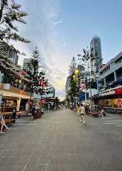 Surfers Paradise Boulevard