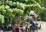 Alis coffee shop by the beach