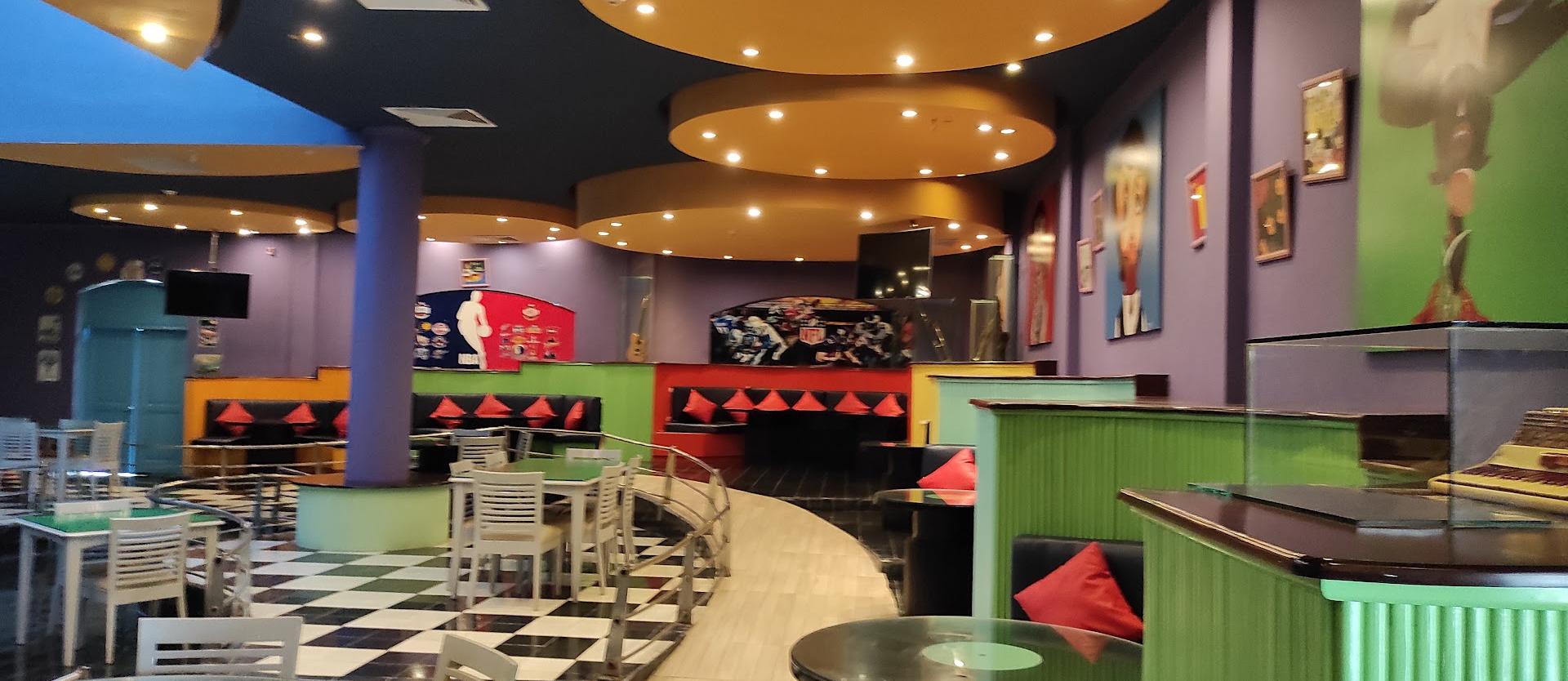 Mall - Centro Comercial