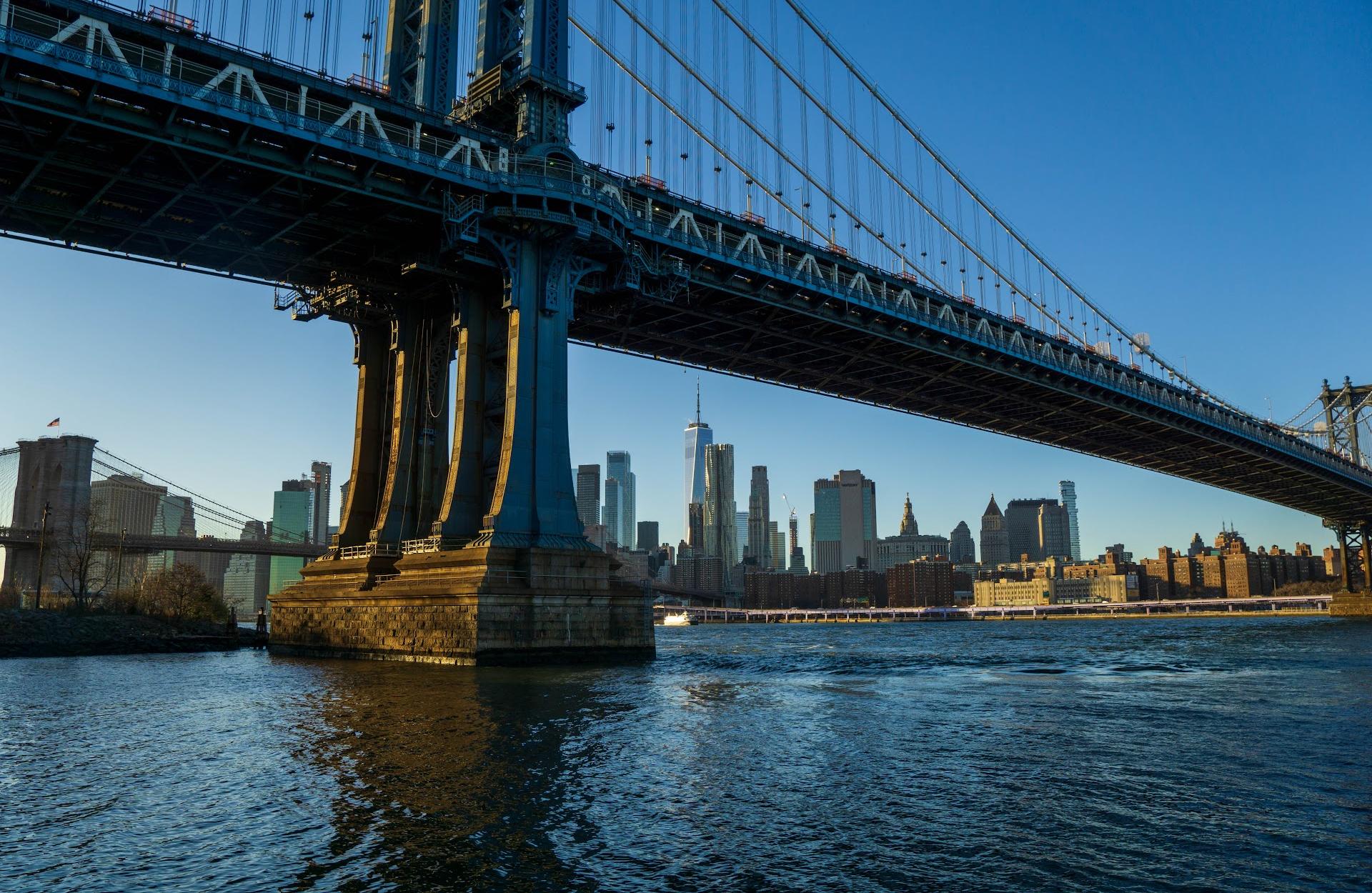 Manhattan Bridge lookout