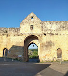 La Porte des Tours