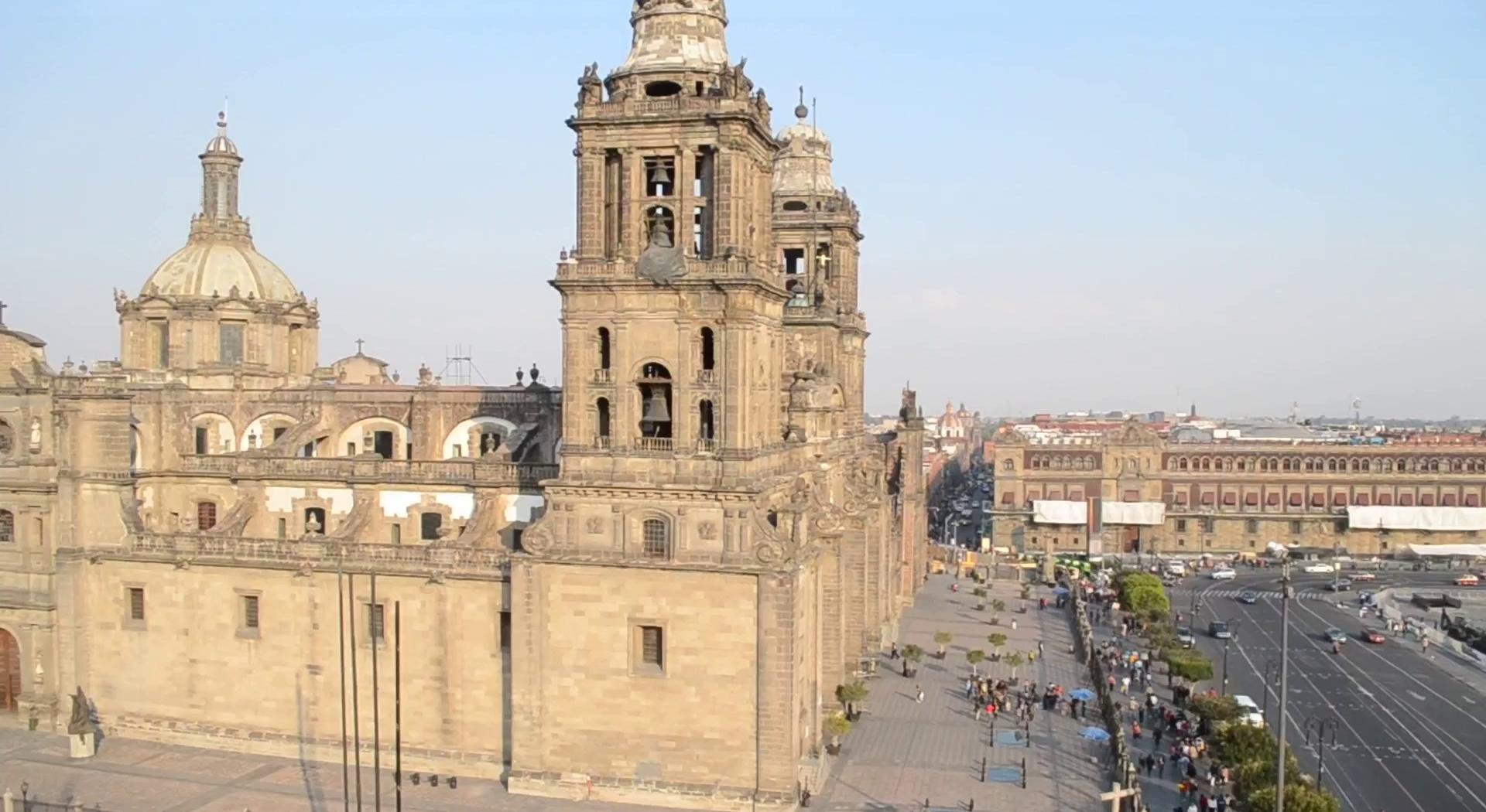 Where is Zócalo (Cuauhtémoc, Mexico City, Mexico) Reasons to Visit the
