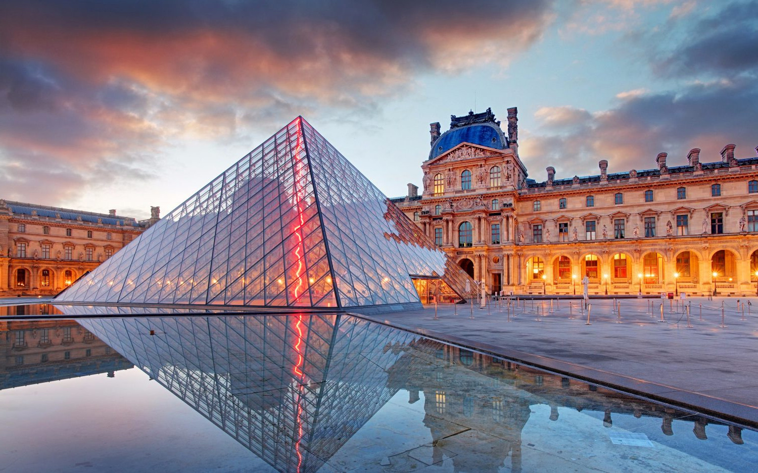 What is special about Louvre Museum? - Local Guides World