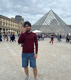 Louvre Museum