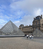 Louvre Museum