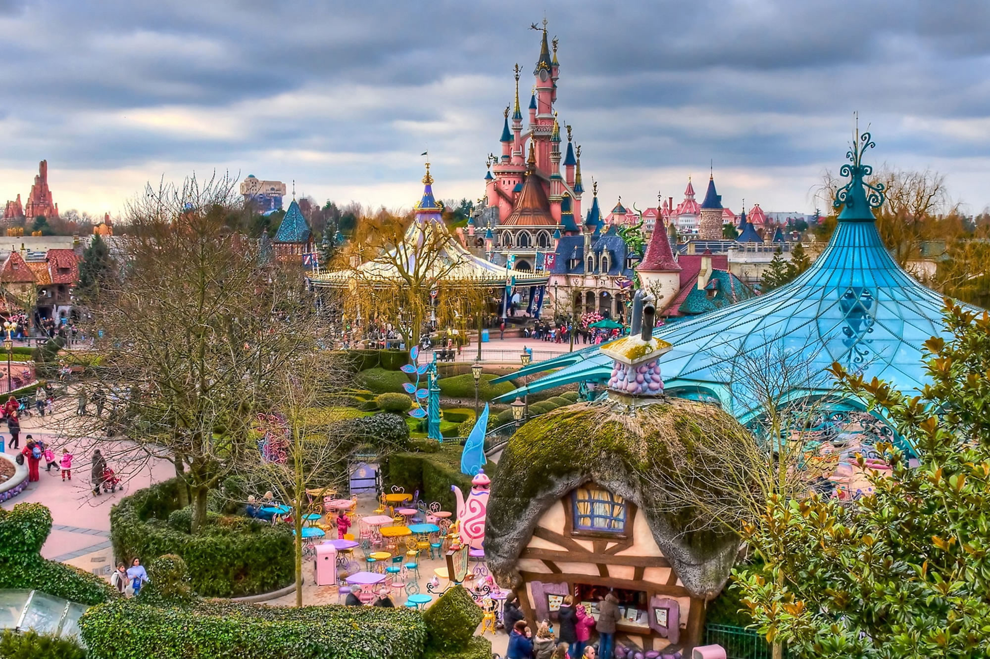 Disneyland tourist attractions and places - Local Guides World