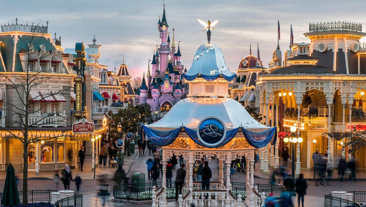 how-to-get-to-disneyland-paris-by-train-local-guides-world