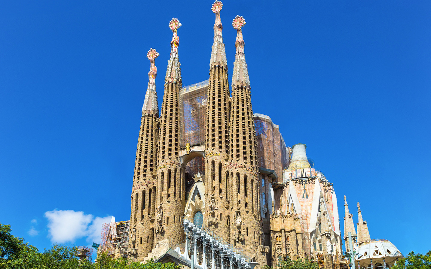 la sagrada familia facts - Local Guides World