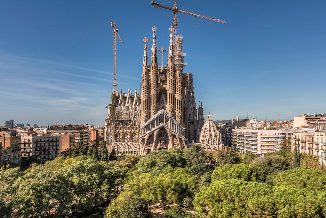 What is inside Sagrada Familia? - Local Guides World