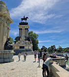 El Retiro Park