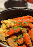 Chasin' Tails: Seafood that Celebrates!