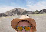 Teotihuacan Pyramids (Botanical Gardens)