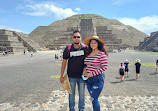 Teotihuacan Pyramids (Botanical Gardens)