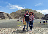 Teotihuacan Pyramids (Botanical Gardens)