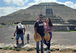 Teotihuacan Pyramids (Botanical Gardens)