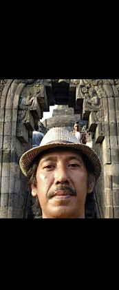 Borobudur Temple Local Guide