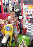 Rack N Roll Family Fun Center