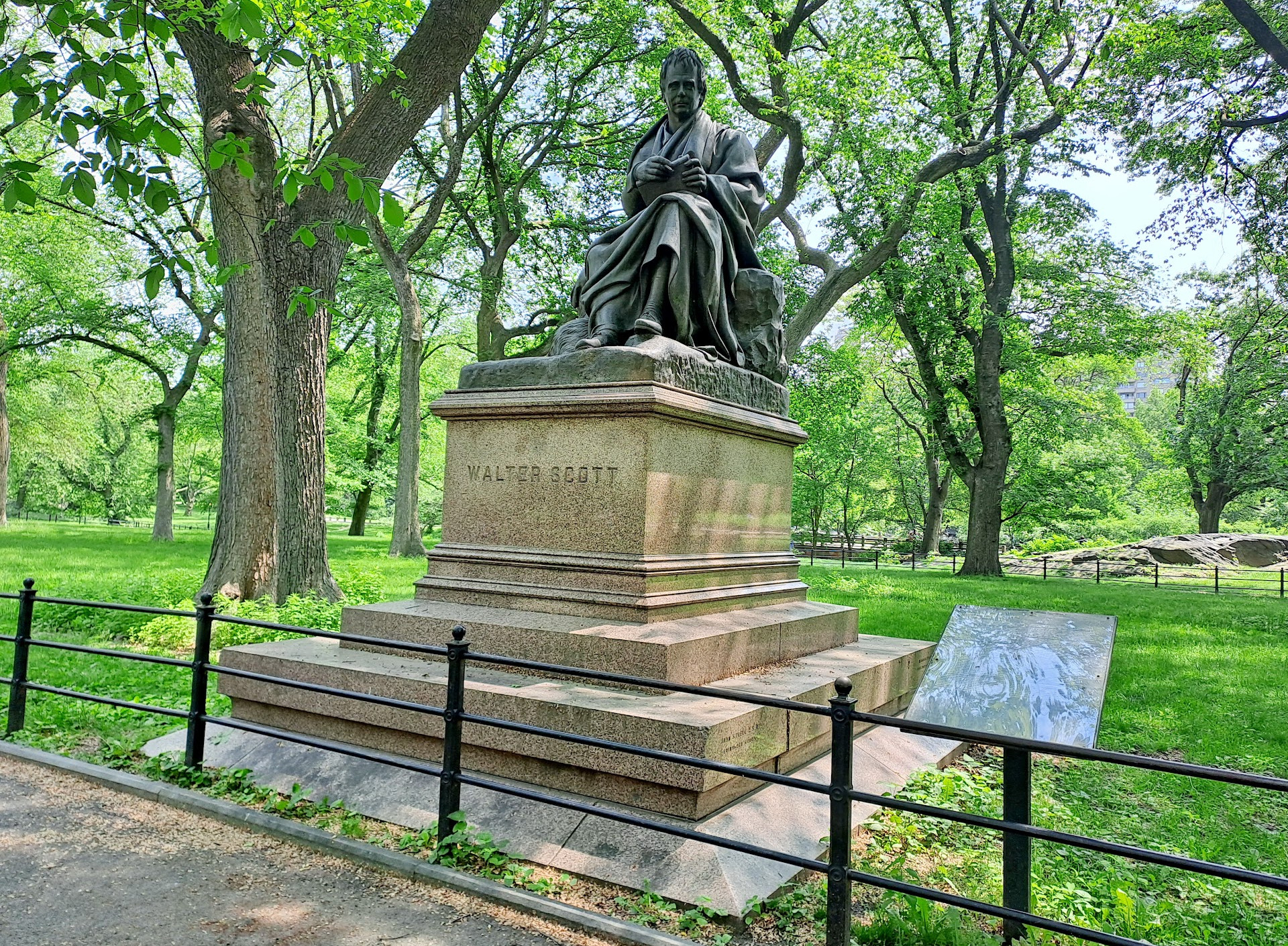 Estatua de Sir Walter Scott