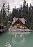 Emerald Lake Parking