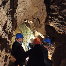 Kadzielnia Caves