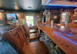 Snows Bar and Grill