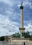 Heroes' Square