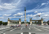 Heroes' Square