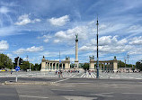 Heroes' Square