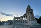 Heroes' Square