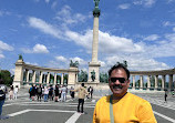 Heroes' Square