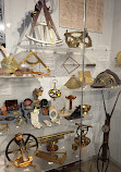 The Collection of Historical Scientific Instruments at the Putnam Gallery