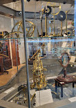 The Collection of Historical Scientific Instruments at the Putnam Gallery