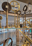 The Collection of Historical Scientific Instruments at the Putnam Gallery