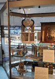 The Collection of Historical Scientific Instruments at the Putnam Gallery