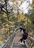 Mono Cliffs Hiking Trail